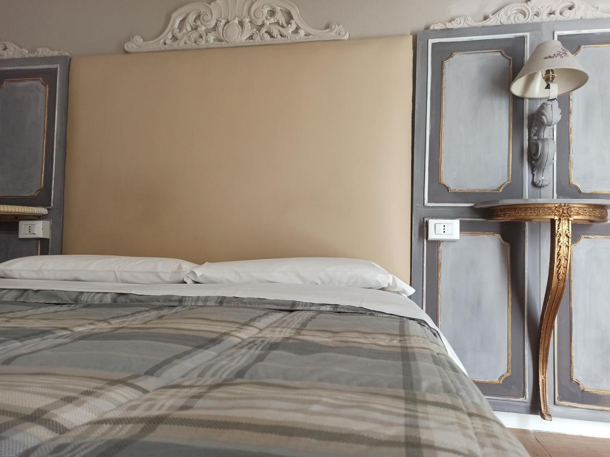 Cascina La Castagnara Bed and Breakfast Oriolo  Værelse billede