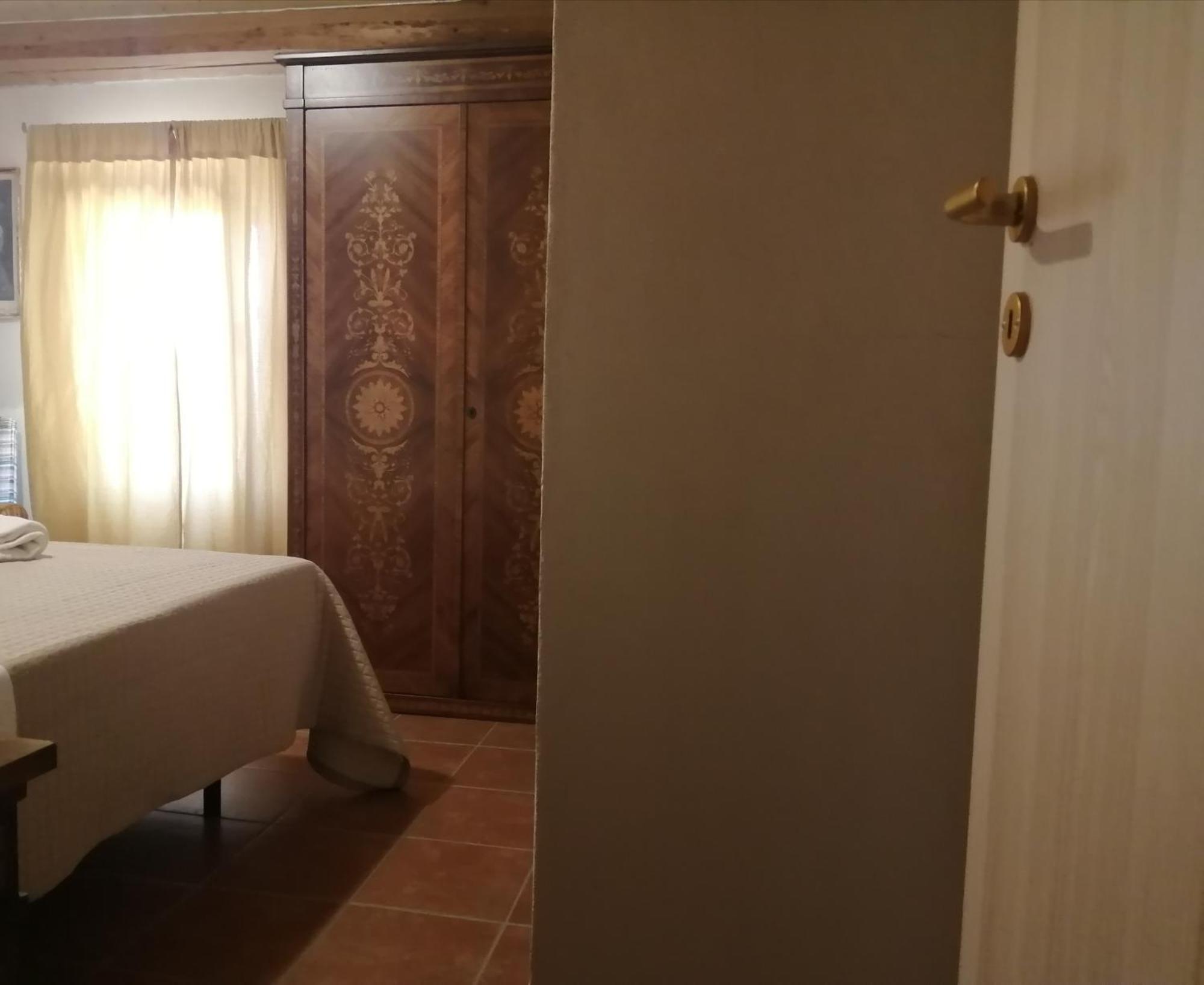 Cascina La Castagnara Bed and Breakfast Oriolo  Værelse billede